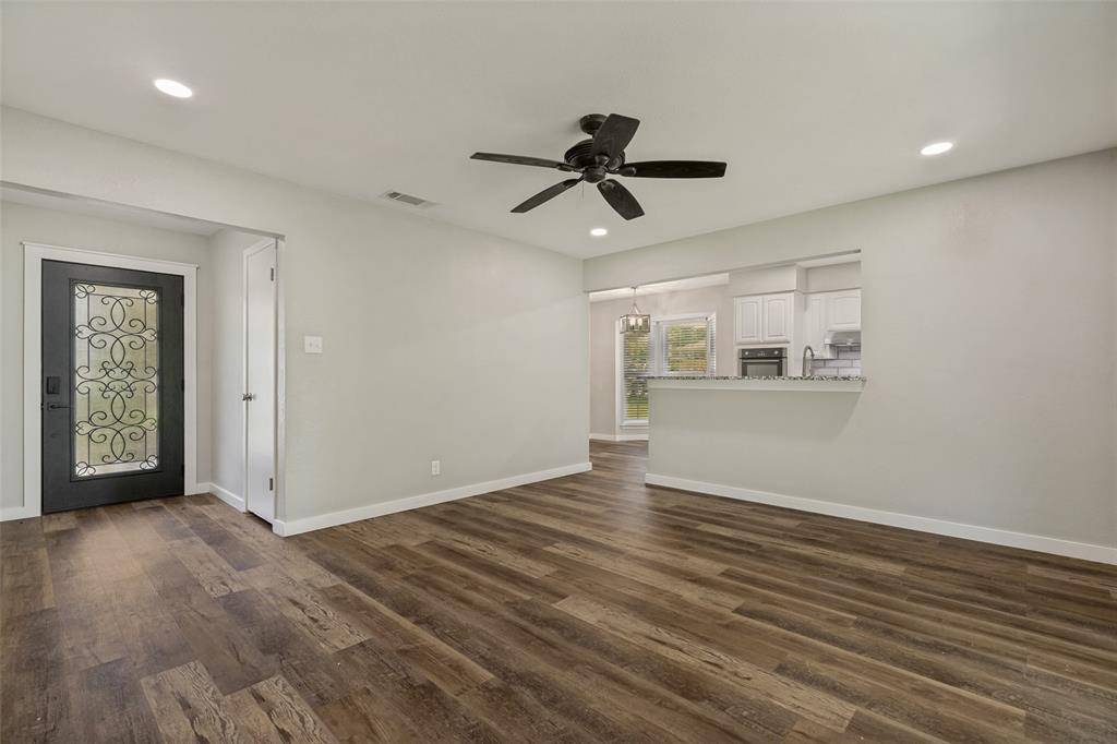 914 S Hyde Park Avenue, Denison, TX 75020