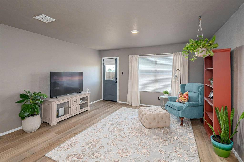 727 Cochran Drive, Princeton, TX 75407