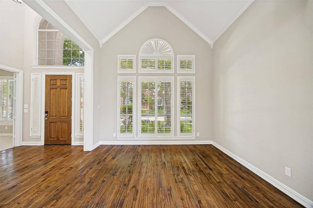 8009 Lynores Way, Plano, TX 75025
