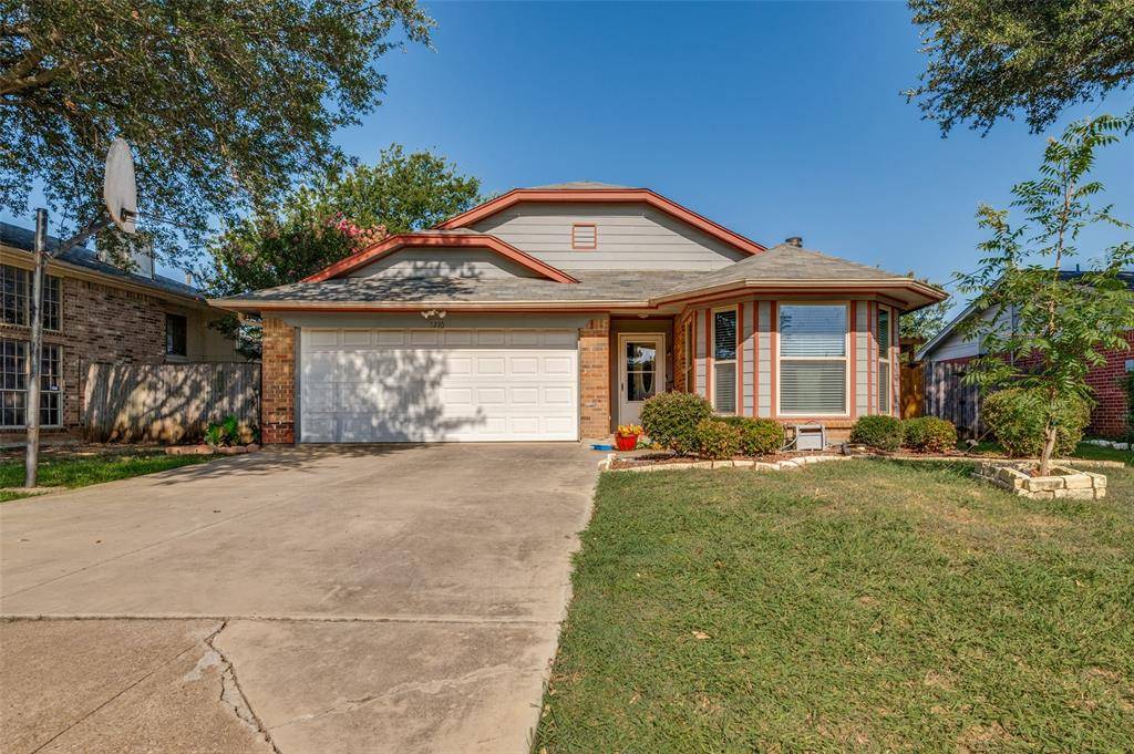 5210 Rowcrop Drive, Arlington, TX 76017