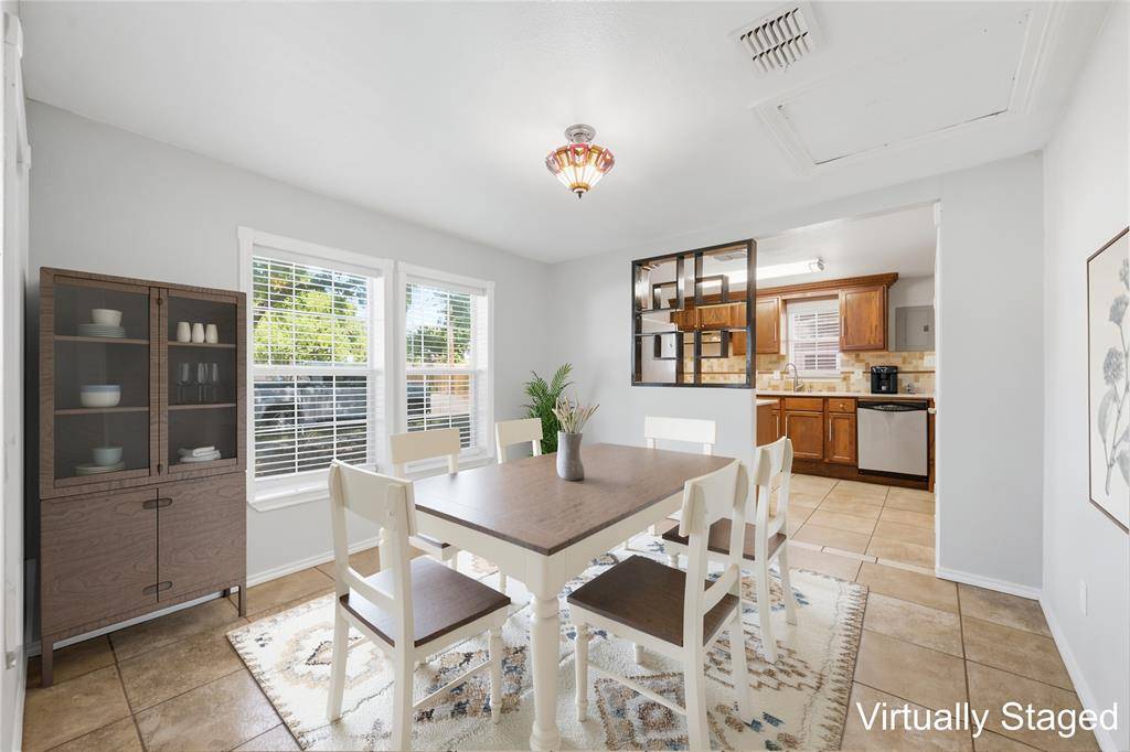 1143 Newport Avenue, Dallas, TX 75224