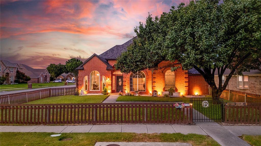 2530 Cresthaven Drive, Garland, TX 75040