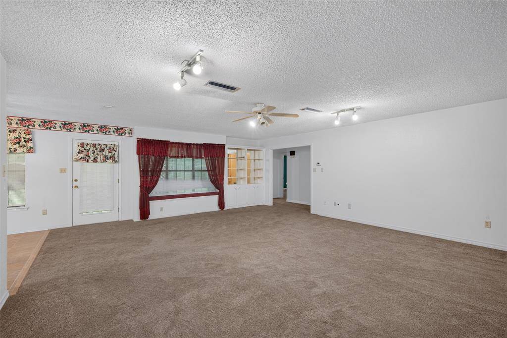 7516 Waterwood Drive, Greenwood, LA 71033