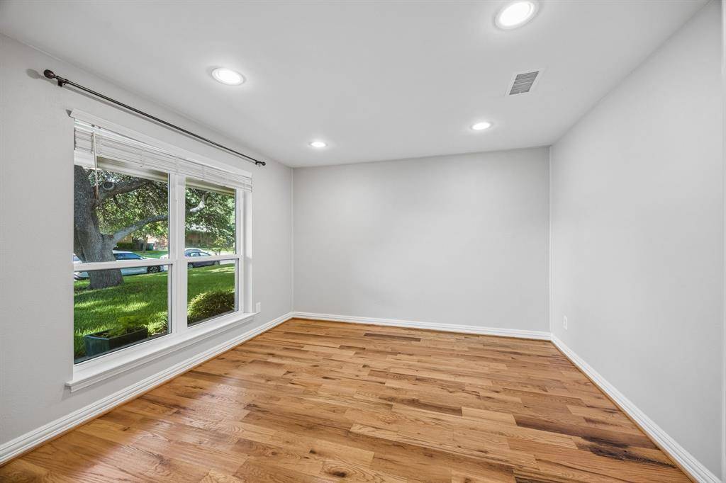 2223 Freeland Way, Dallas, TX 75228