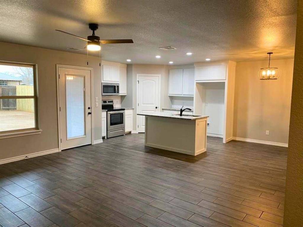 220 St Charles Drive #A, Springtown, TX 76082