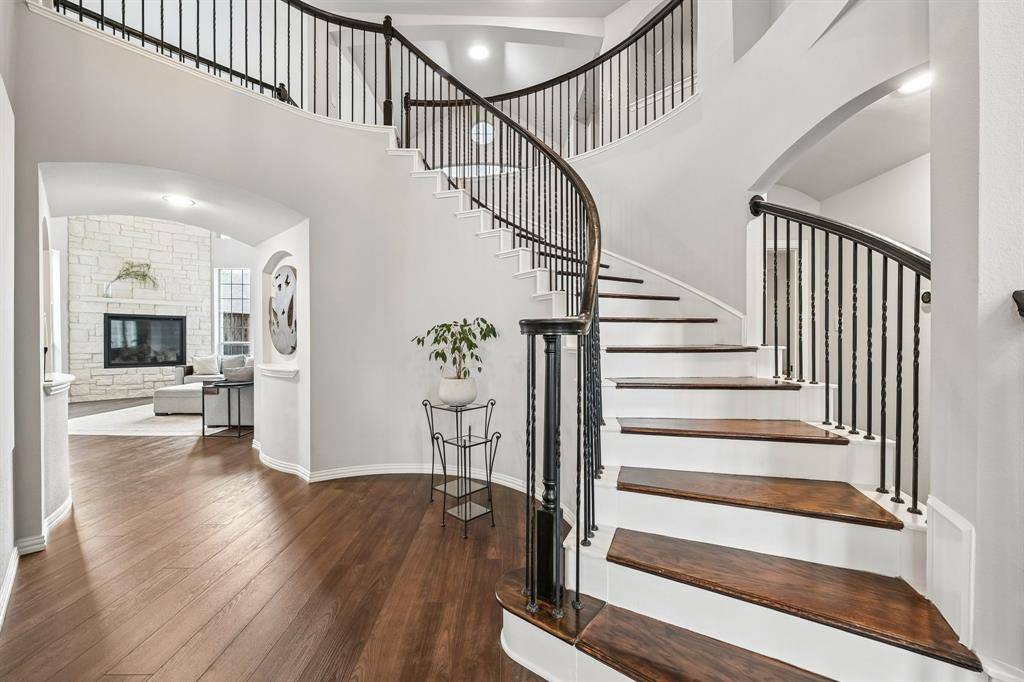 4309 Palmer Drive, Mansfield, TX 76063