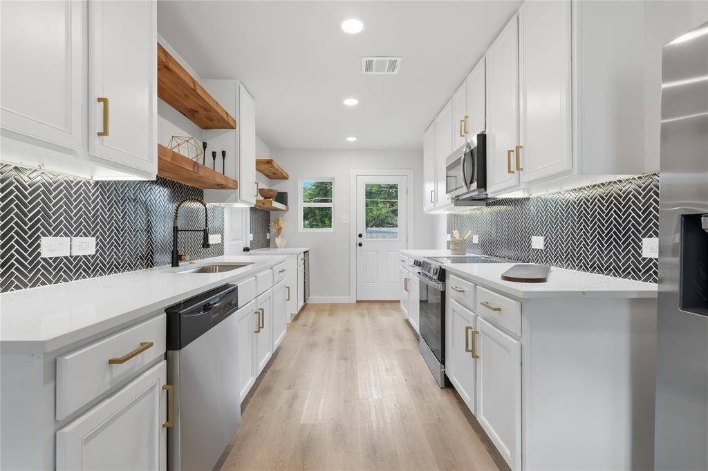 1710 Bradford Street, Irving, TX 75061