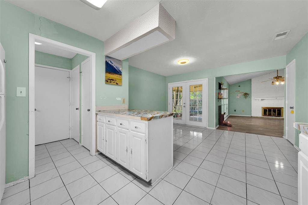 1021 Alexandria Avenue, Garland, TX 75040