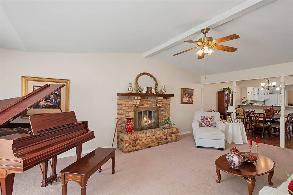 102 Malibu Drive, Shreveport, LA 71115