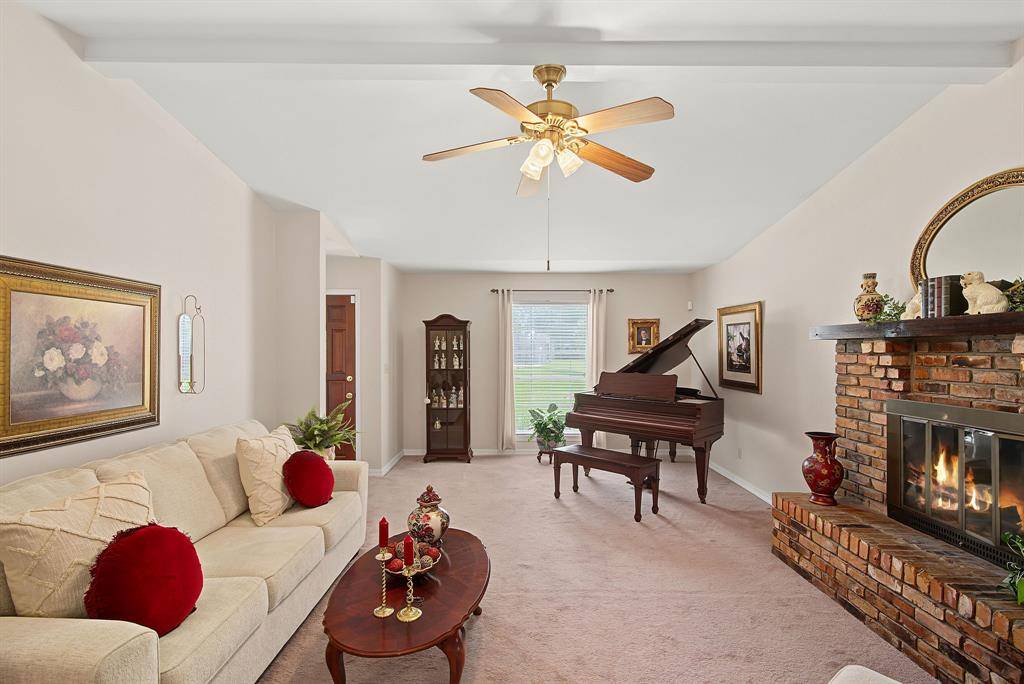 102 Malibu Drive, Shreveport, LA 71115
