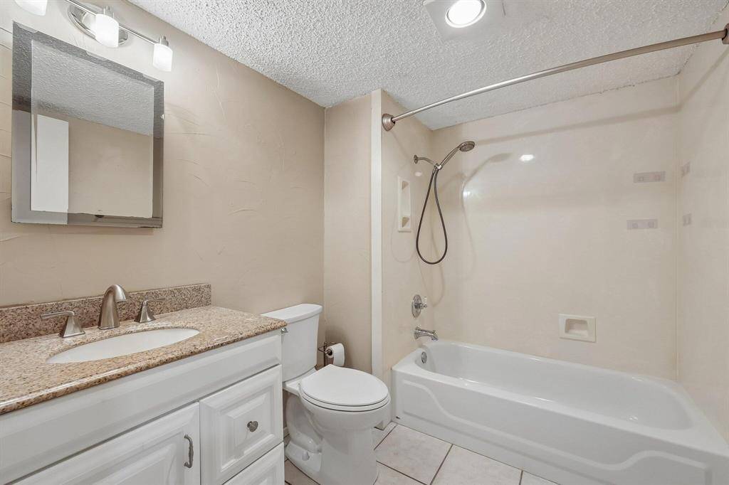2604 Winding Creek Drive, Carrollton, TX 75007