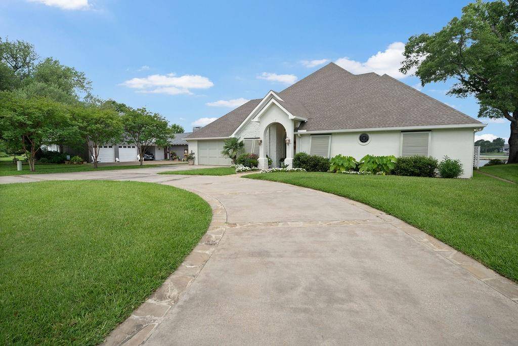 120 Marina Drive, Bullard, TX 75757