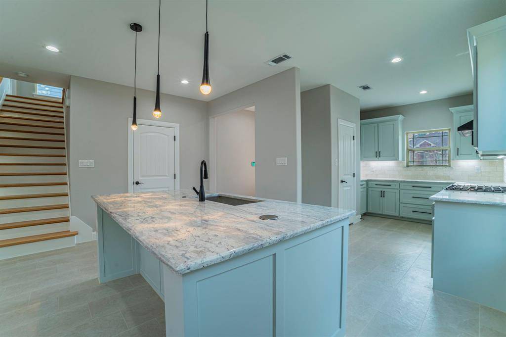 8319 Deep Green Drive, Dallas, TX 75249