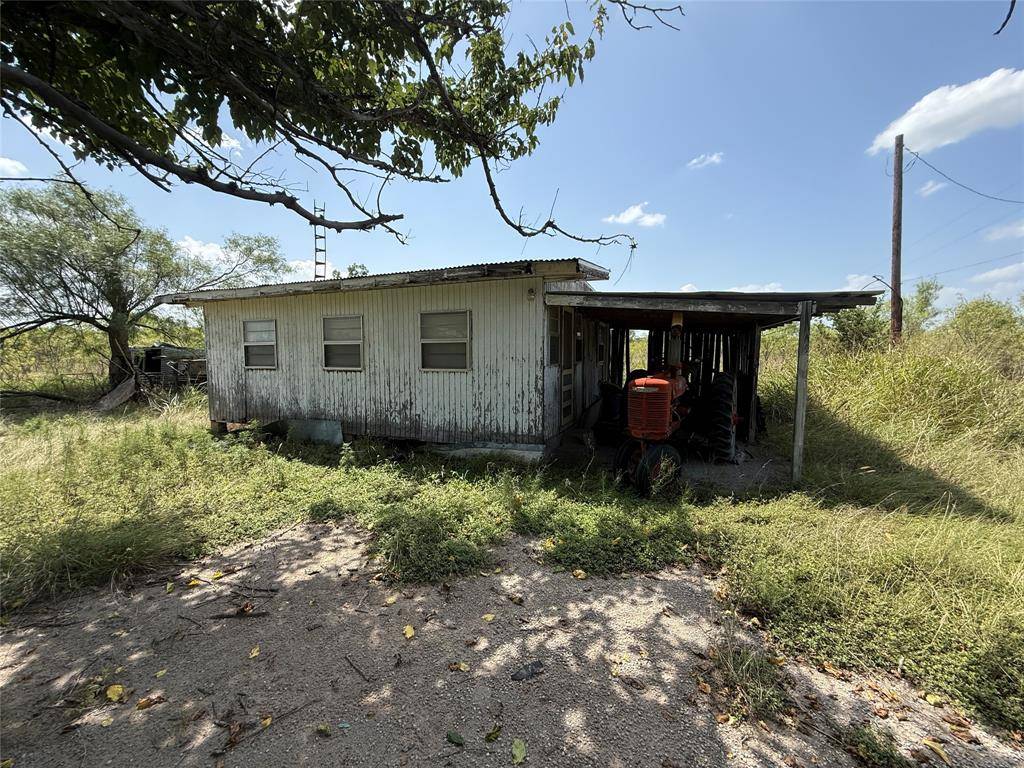 140 Arapaho Road, Brownwood, TX 76801