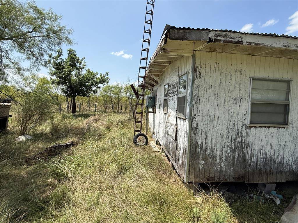 140 Arapaho Road, Brownwood, TX 76801