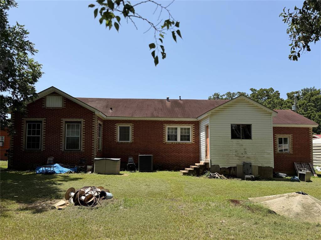 140 S Main Street, Avinger, TX 75630