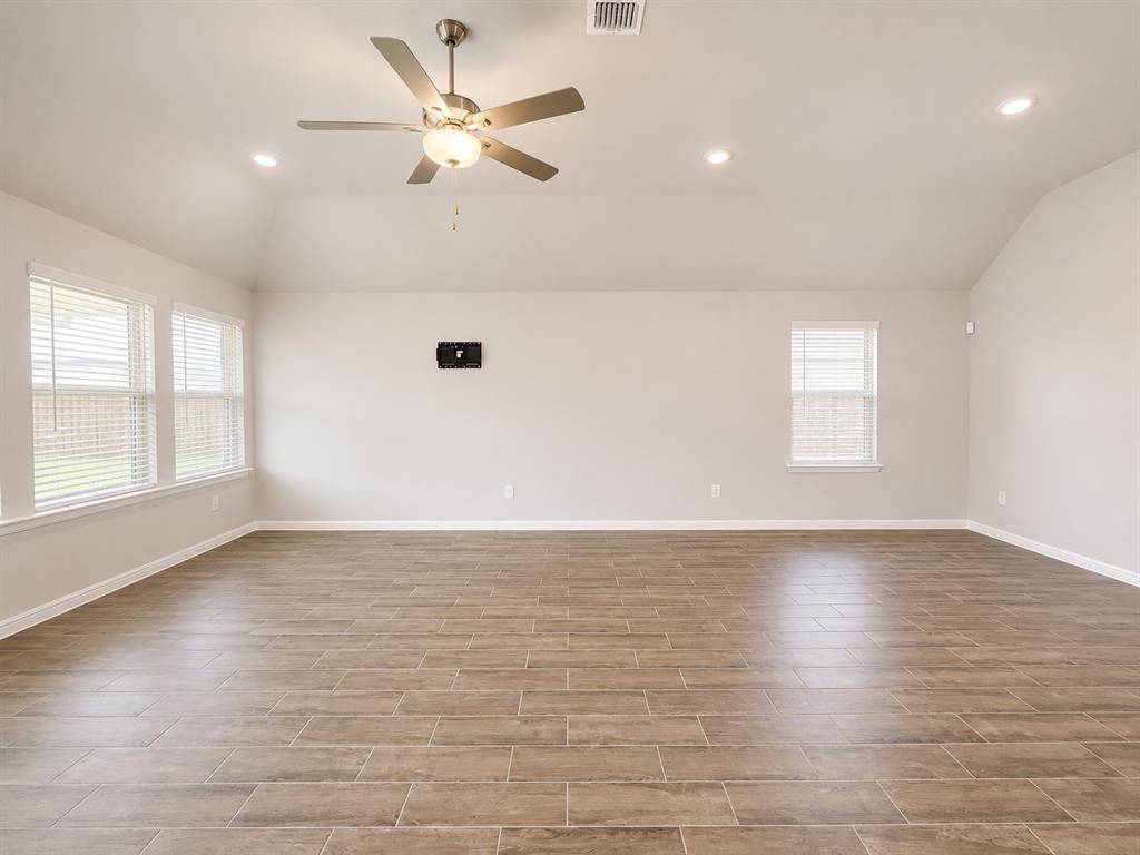 3720 Yarrow Drive, Denton, TX 76226