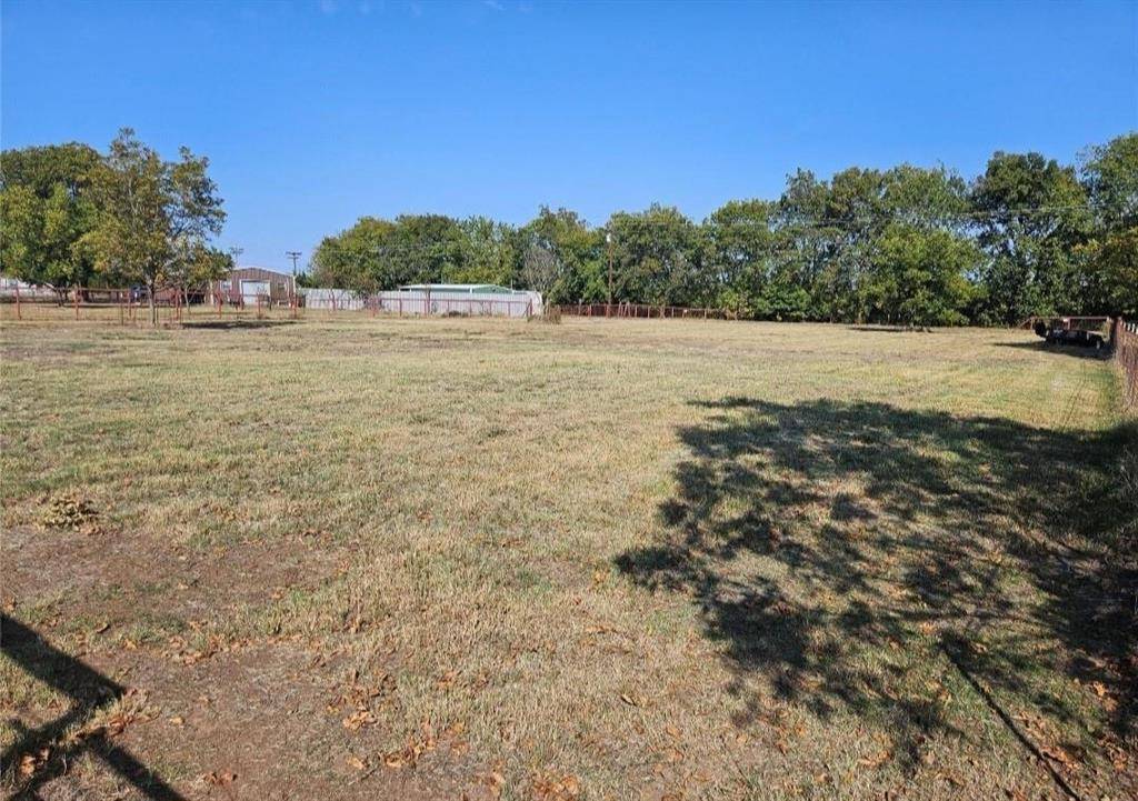 1347 Farm Road 38 S, Brookston, TX 75421