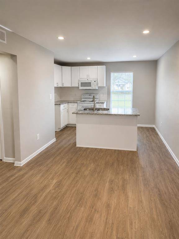 901 Bessie Street, Fort Worth, TX 76104