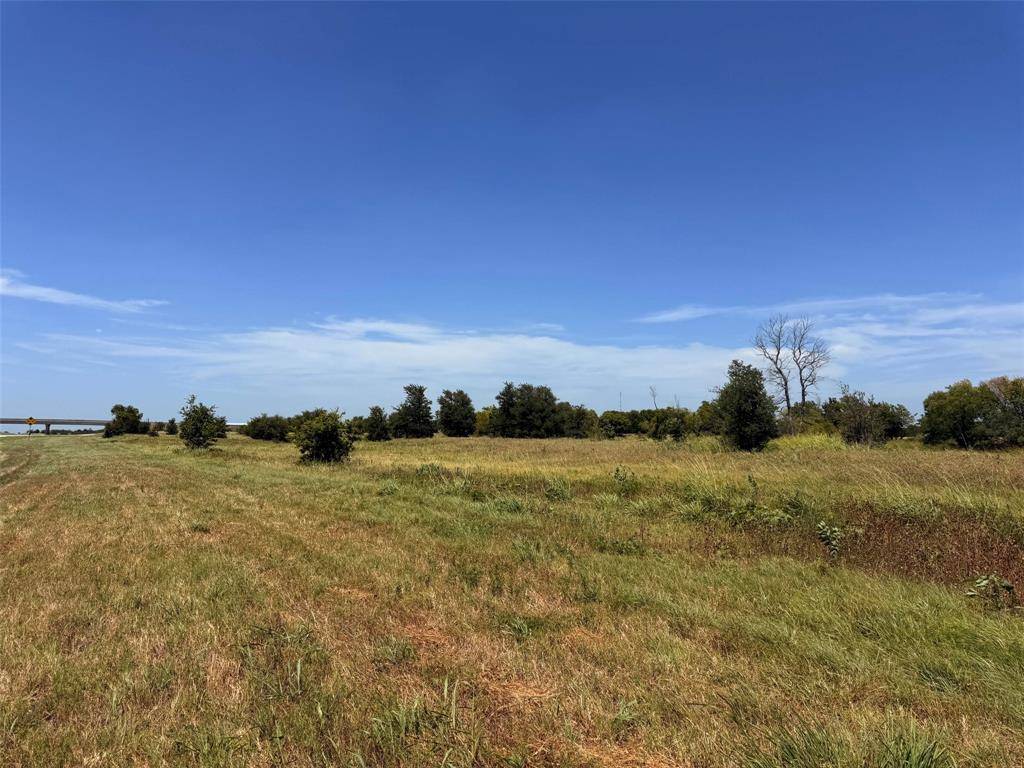 12101 US Highway 175 Service Rd., Kemp, TX 75143