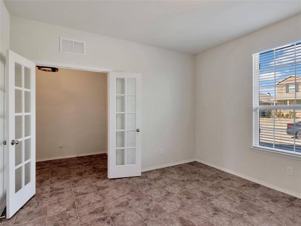 2011 Avondown Road, Forney, TX 75126