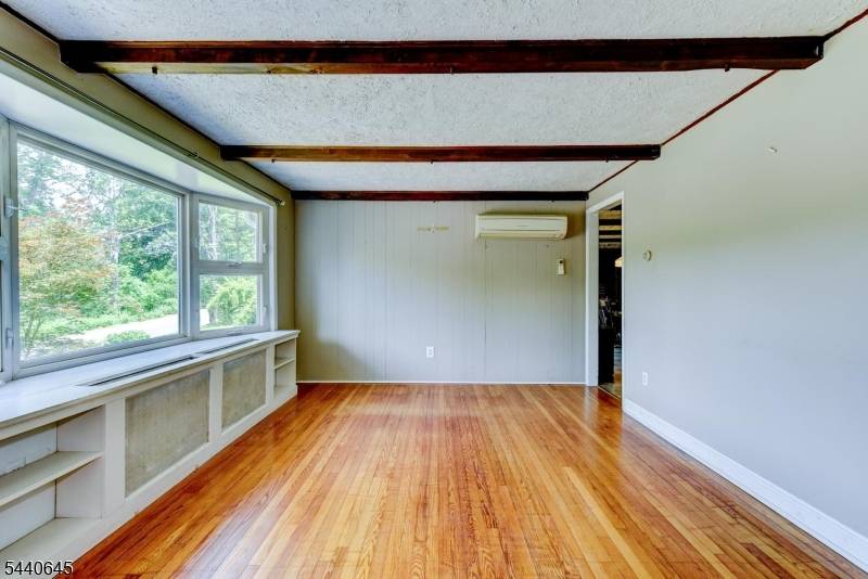 16 Lenape Ave, Andover Twp., NJ 07860
