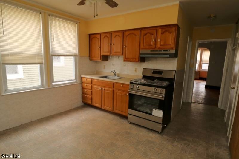 270 N 12Th St, Newark City, NJ 07107