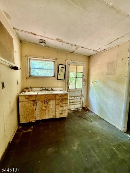 58 Hollow Rd, Lebanon Twp., NJ 08826