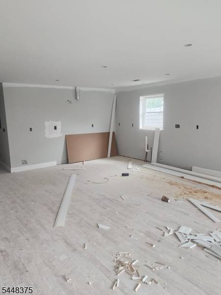 48 Willoughby St, Newark City, NJ 07112