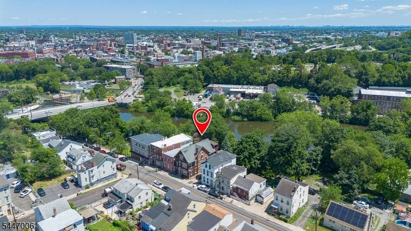 80 Front St, Paterson City, NJ 07522