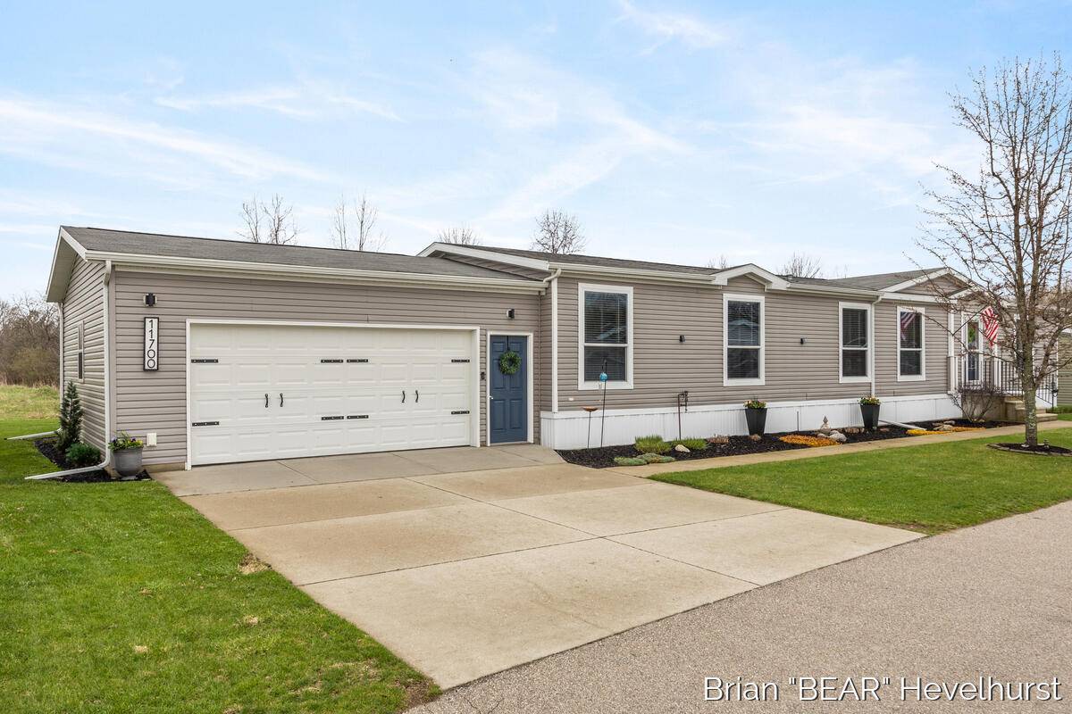 11700 Danton DR, Allendale Twp, MI 49401