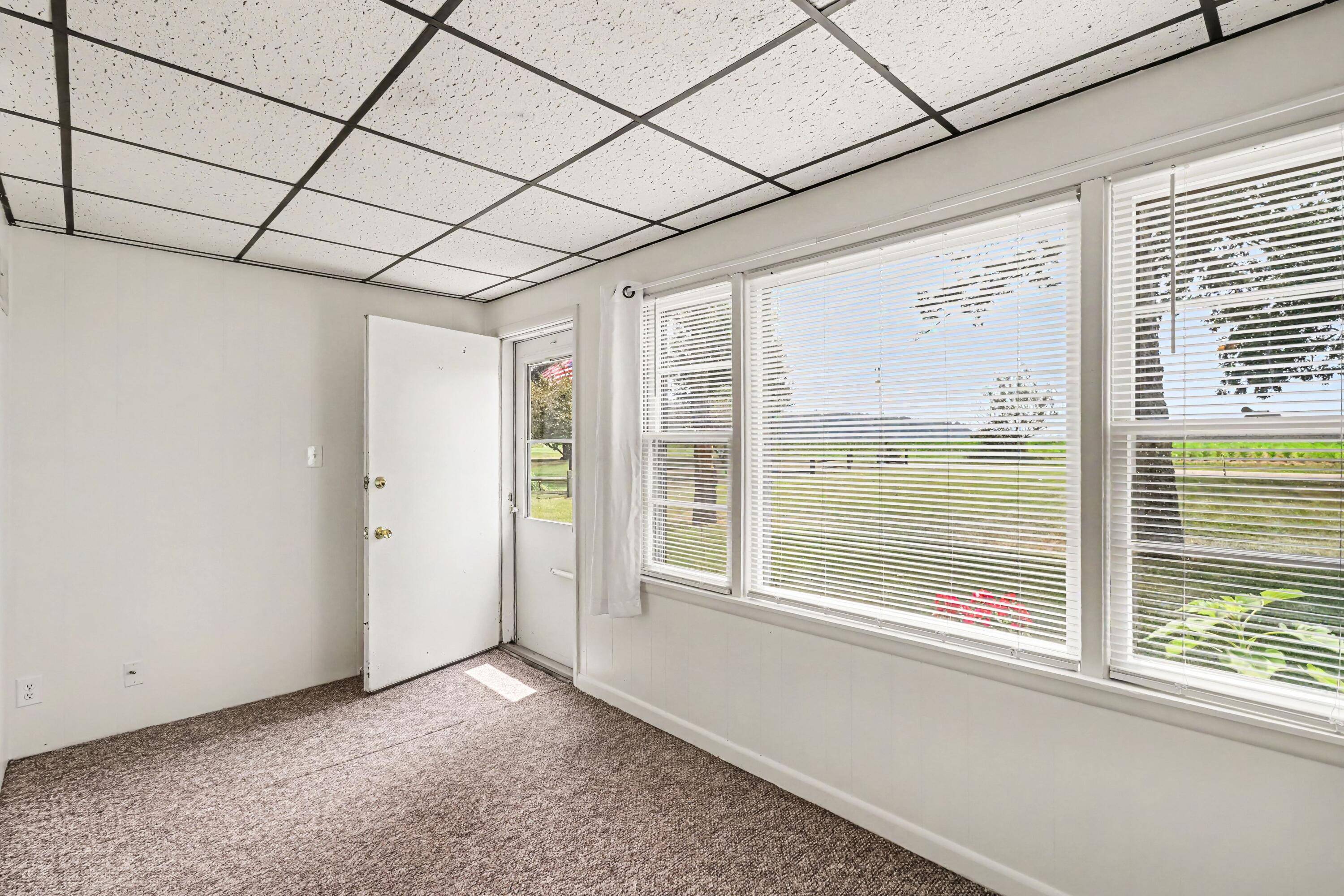 16812 Moorepark RD, Park Twp, MI 49093