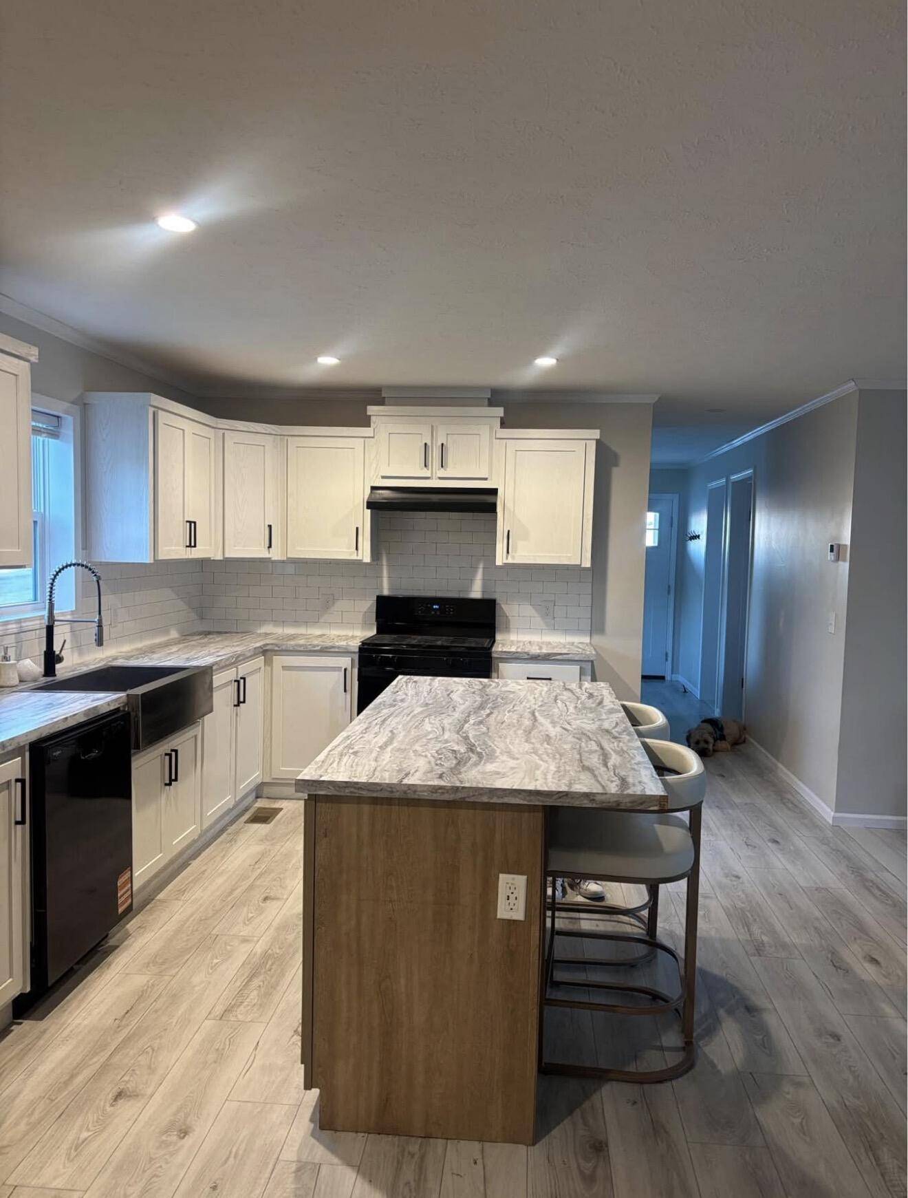 3298 Hillcrest WAY, Zeeland Twp, MI 49464