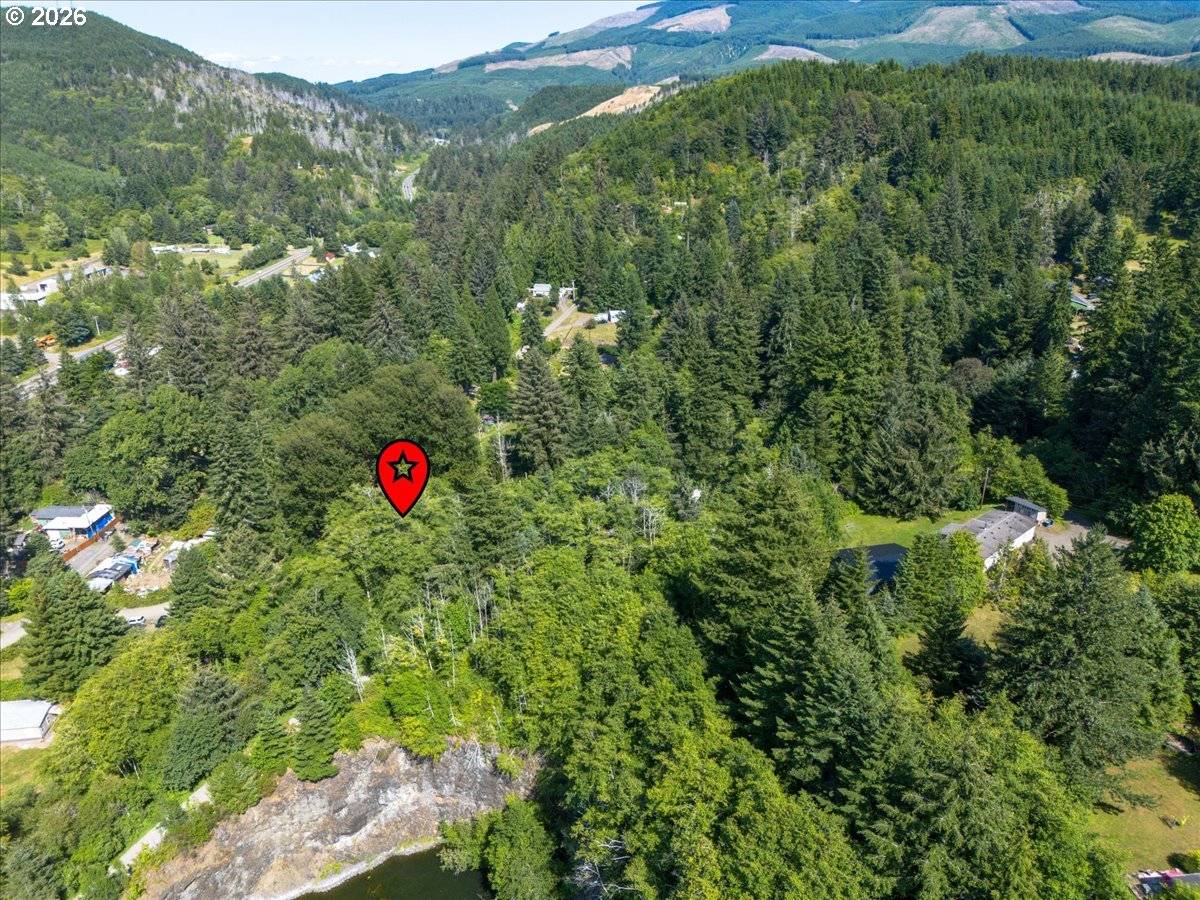 34 N Labsch ST, Otis, OR 97368