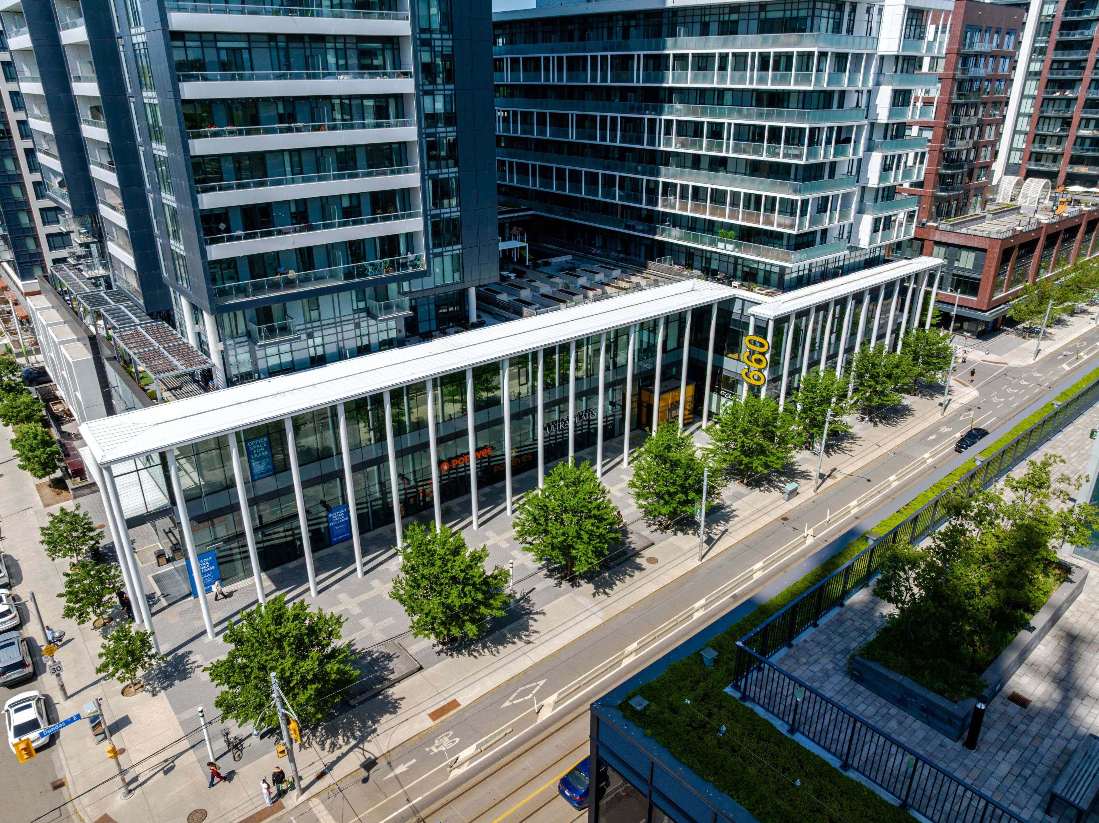 650-668 Dundas ST E, Toronto C08, ON M5A 0R3