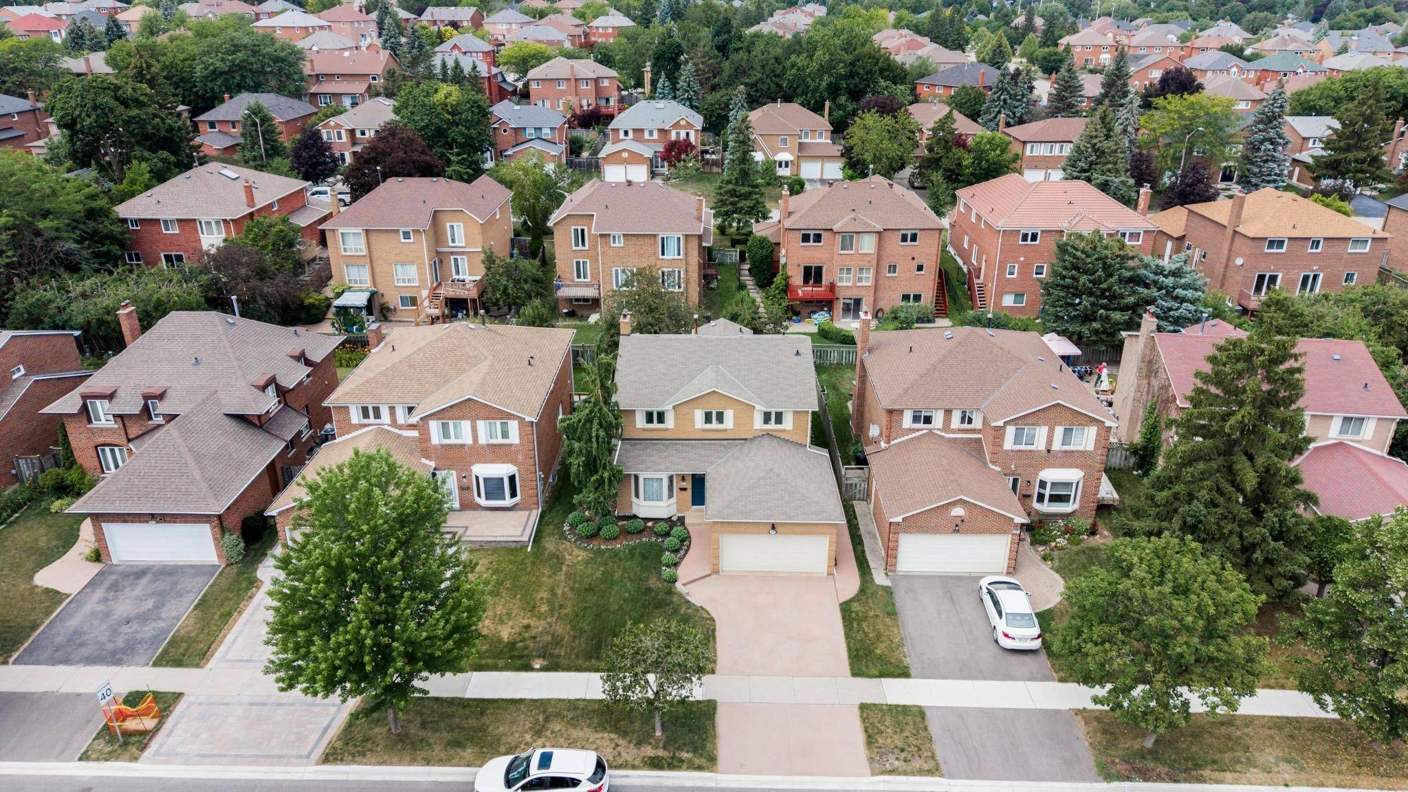 40 Buchanan DR, Markham, ON L3R 4C7