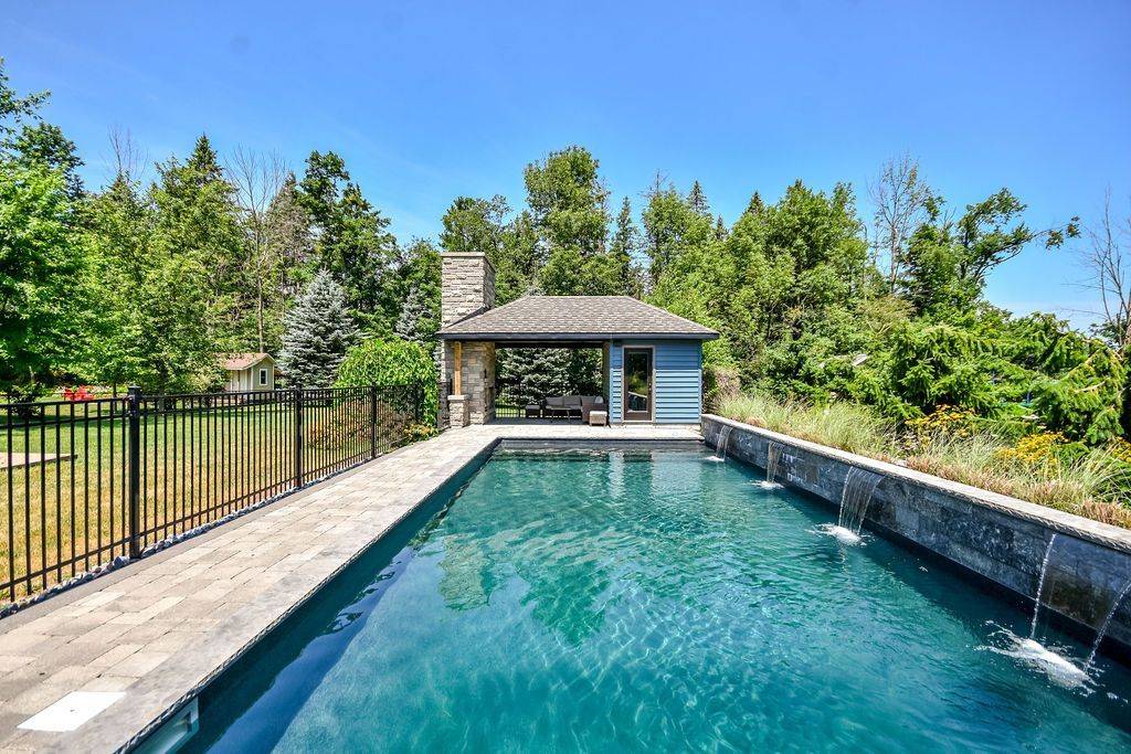 36 MERRINGTON AVE, Oro-medonte, ON L3V 0R5