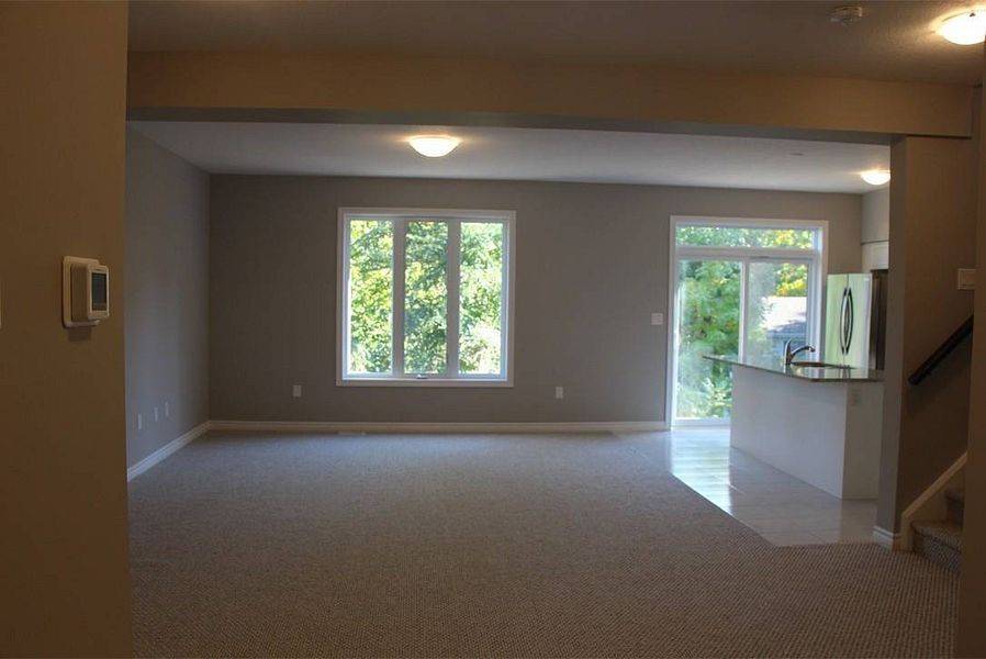 1035 Wright DR, Midland, ON L4R 0E4