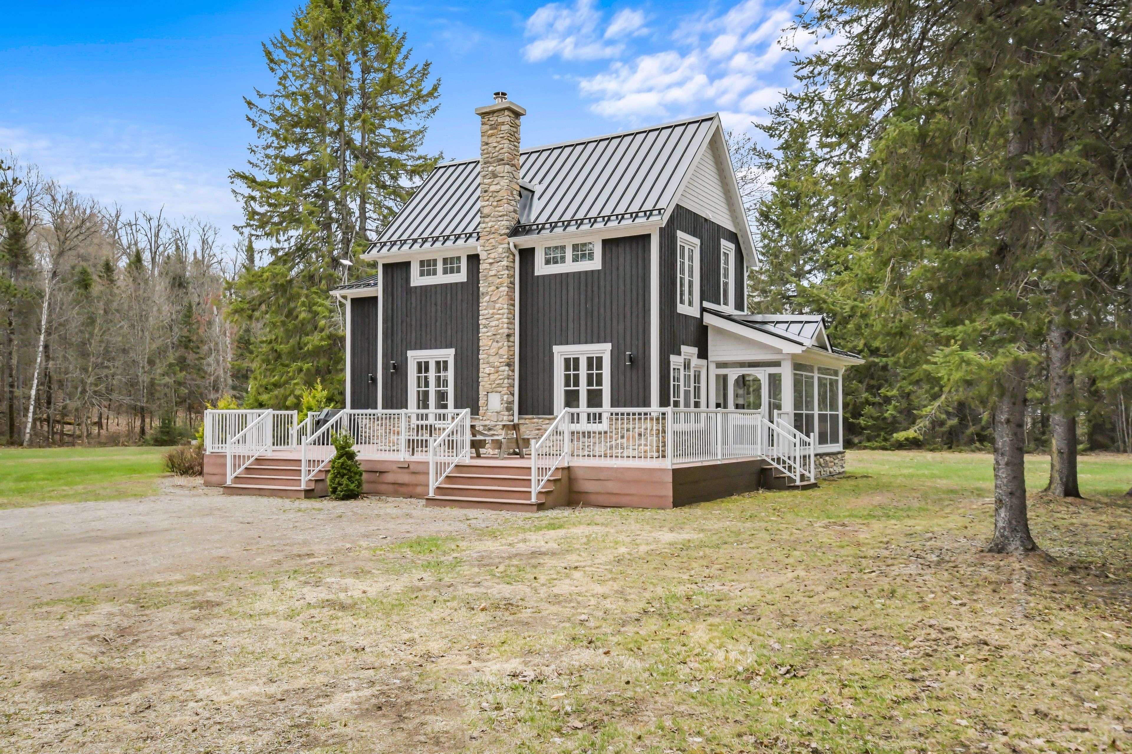 12 Emsdale Lake RD, Perry, ON P0A 1M0