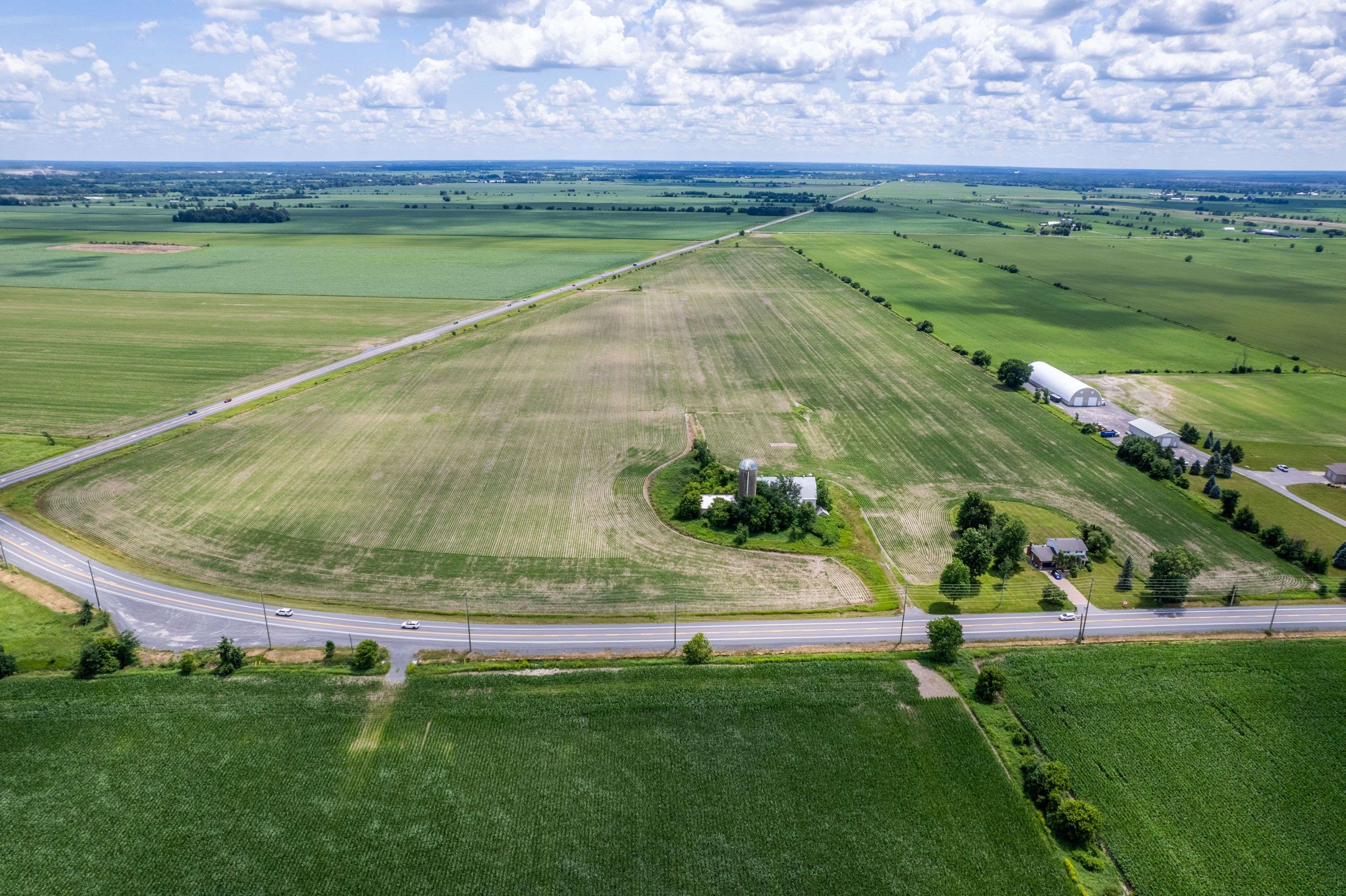 5490 Fallowfield RD, Stittsville - Munster - Richmond, ON K2S 1B8