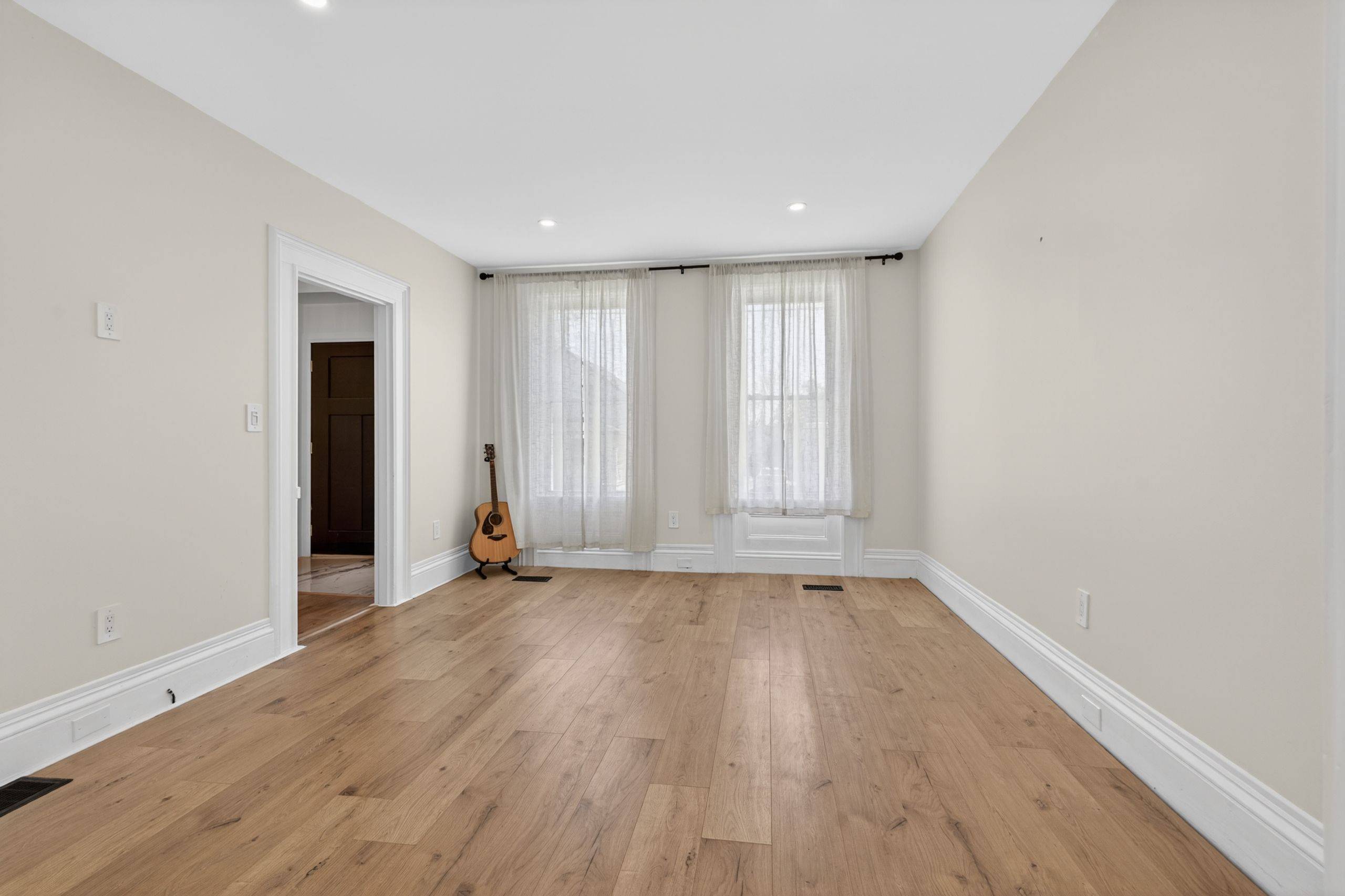 55 Bridge ST W, Greater Napanee, ON K7R 2C4