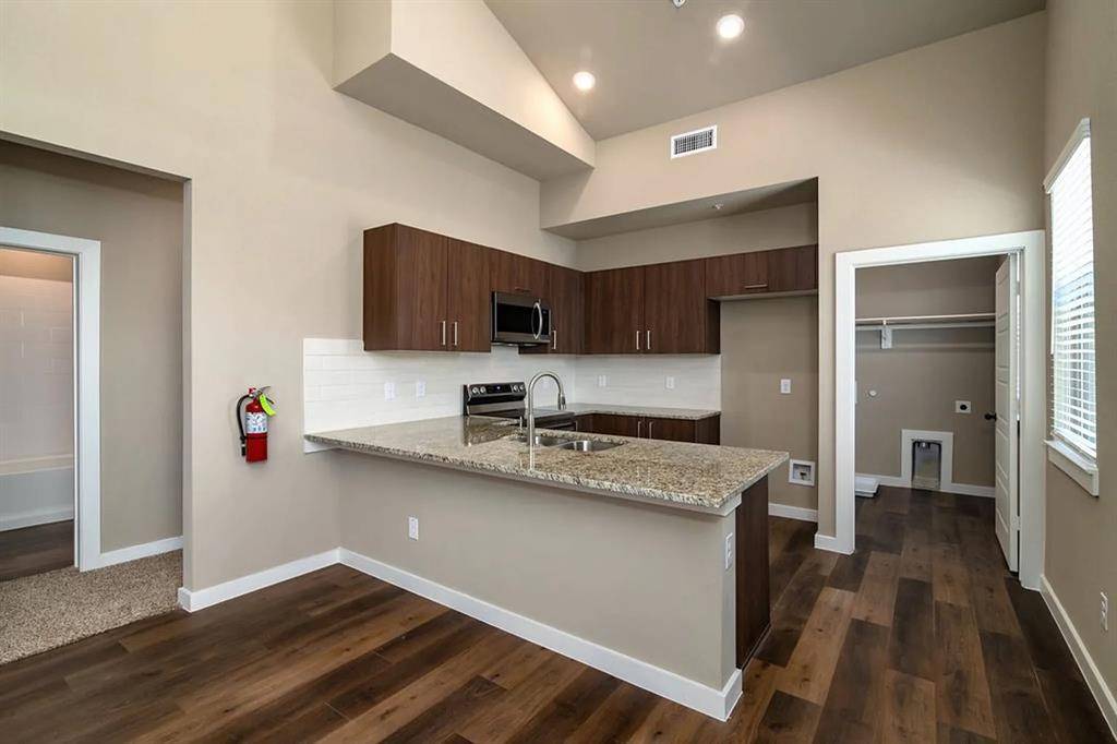 640-642-644-646 Fallow Drive, Venus, TX 76084