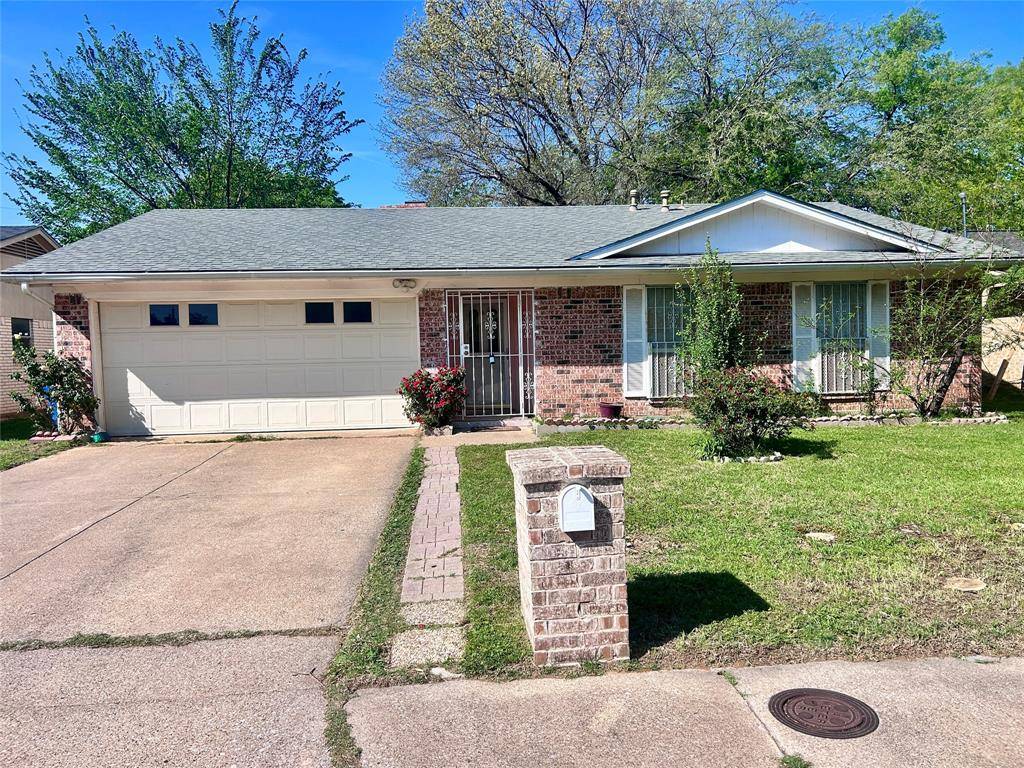 10405 Trail Avenue, Dallas, TX 75217