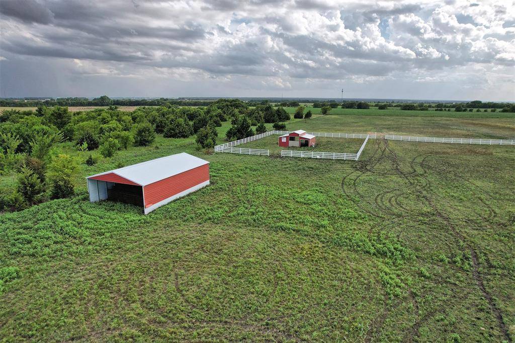 6882 N Interstate Highway 35 E, Waxahachie, TX 75165
