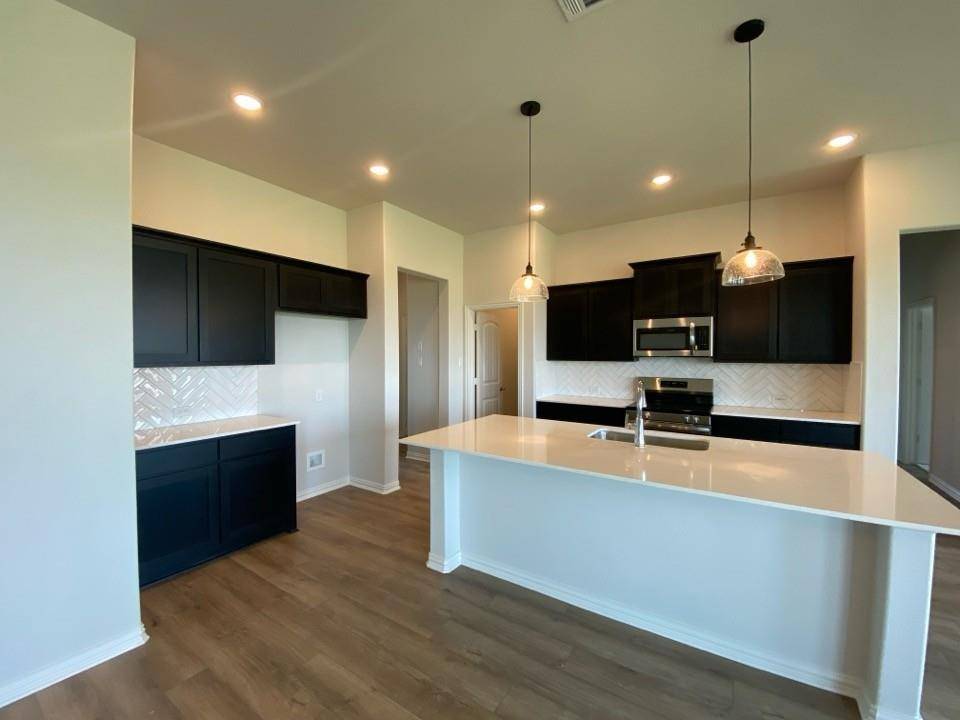 78 Aurora Avenue, Valley View, TX 76272