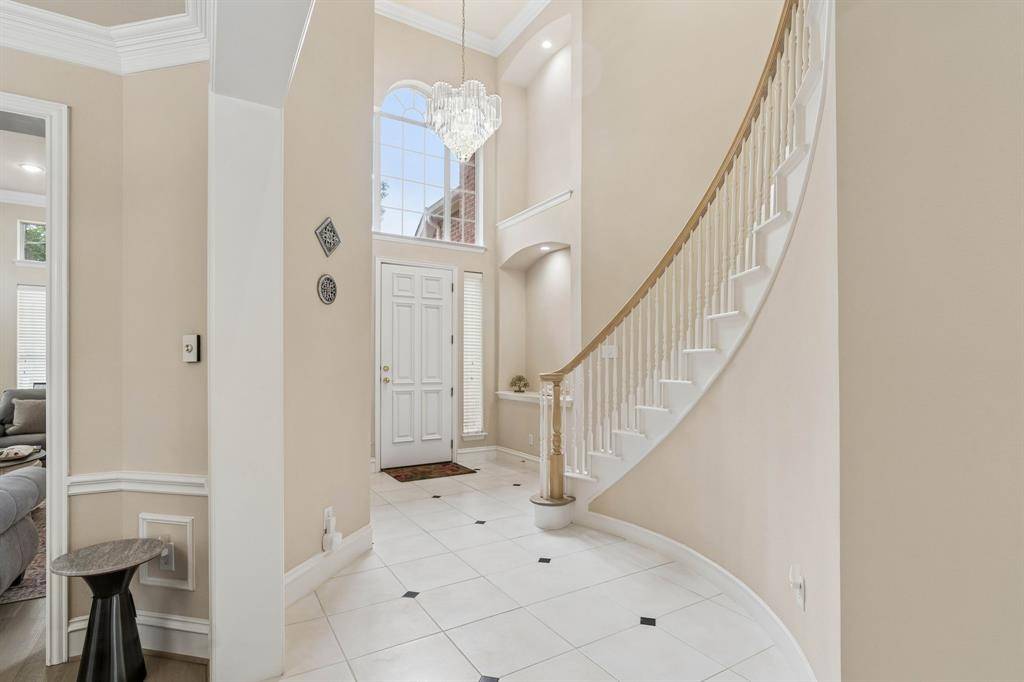 1649 Mcgee Lane, Carrollton, TX 75010