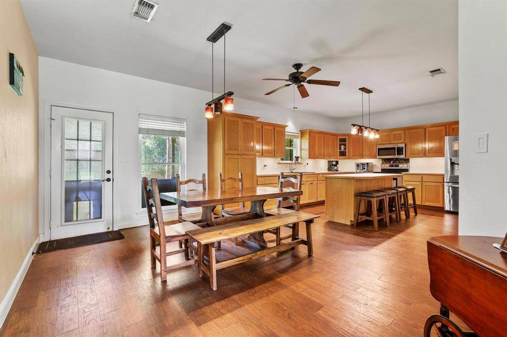 315 Preston Glen, Gunter, TX 75058