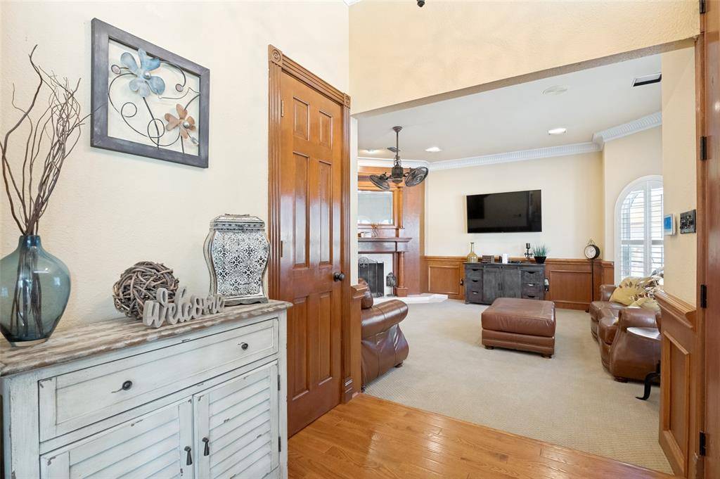 636 Bent Creek Drive, Desoto, TX 75115