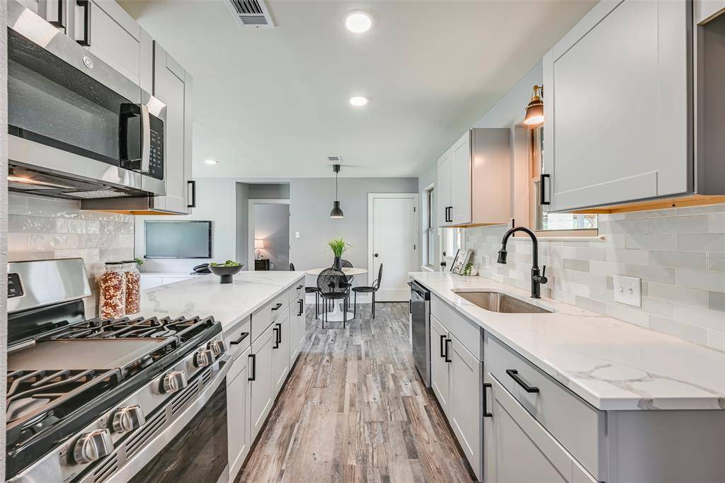 2609 Inadale Avenue, Dallas, TX 75228