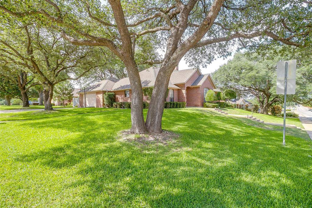 709 Berkley Drive, Cleburne, TX 76033